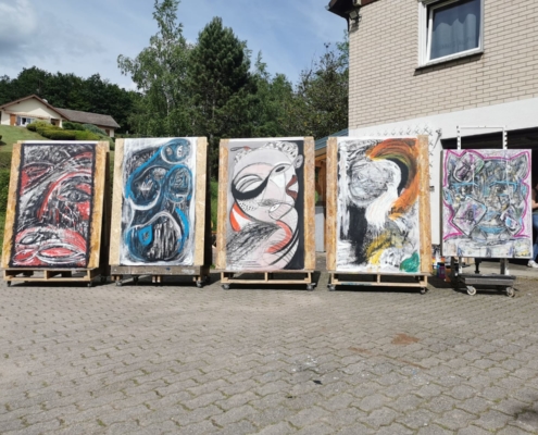 b2073e4c-84ce-4bad-811e-b82942a1129b